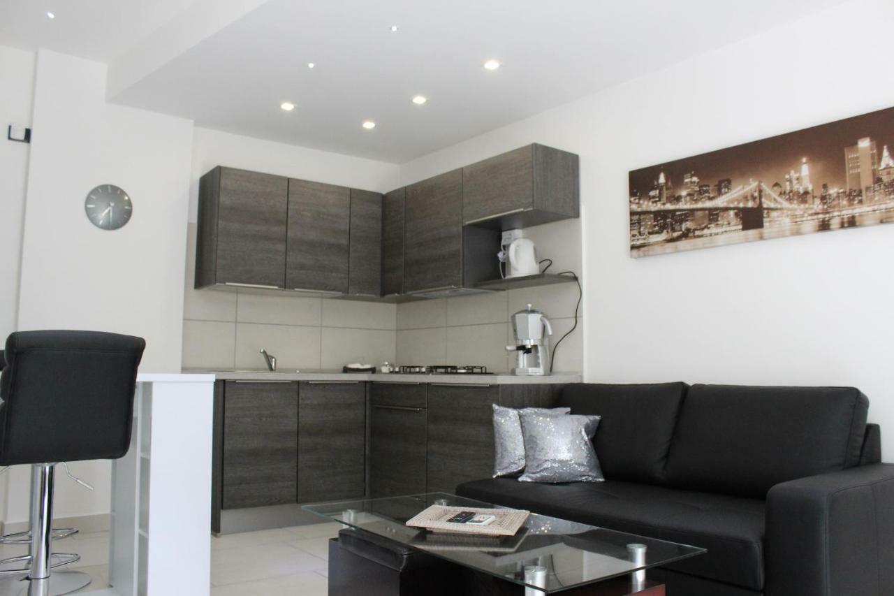 Villa Nina 2013 Appartamento Таорміна Екстер'єр фото